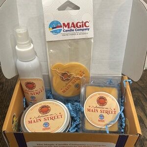 🍁Magic Candle Company Autumn on Main Street Set - New Disney